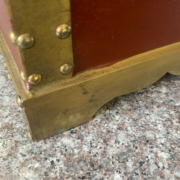 VINTAGE TRUNK - Picture 7 of 16